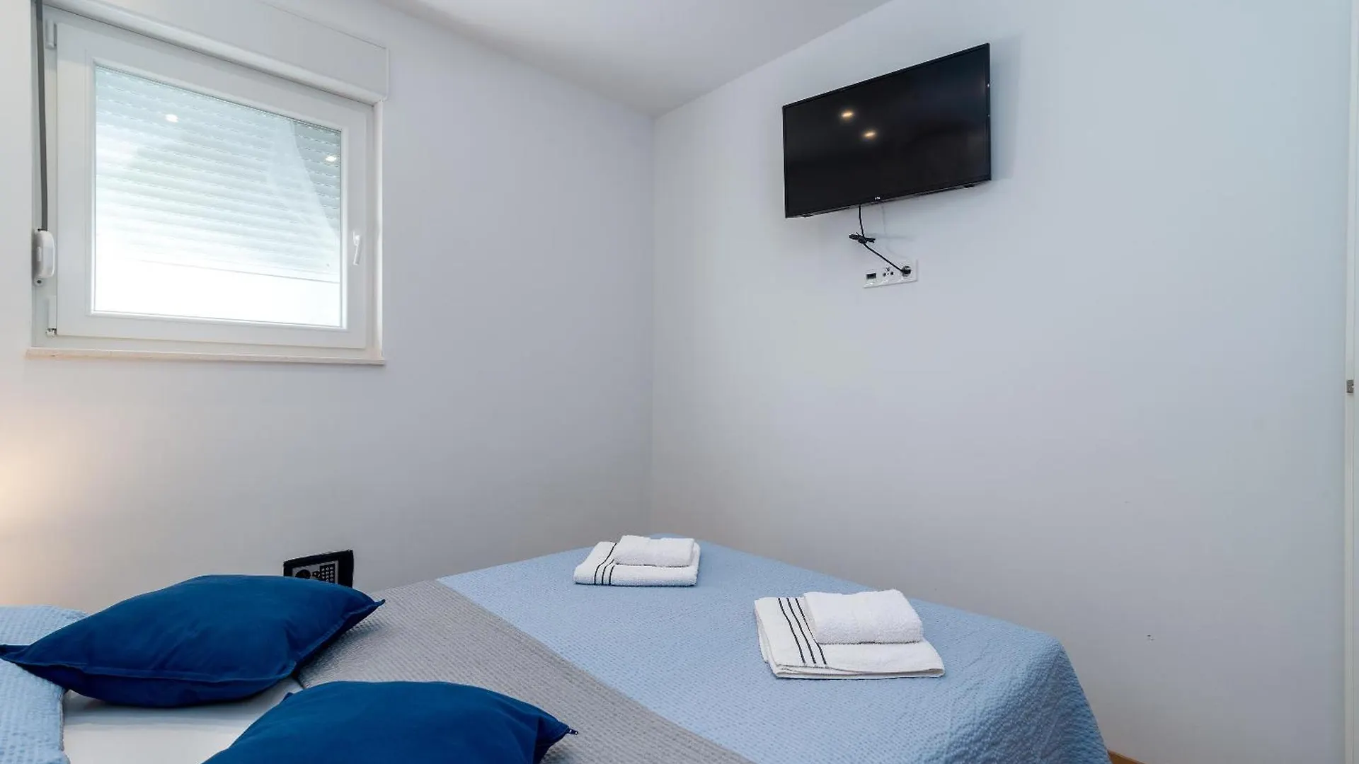 Apartments Lotus Trogir Croatia