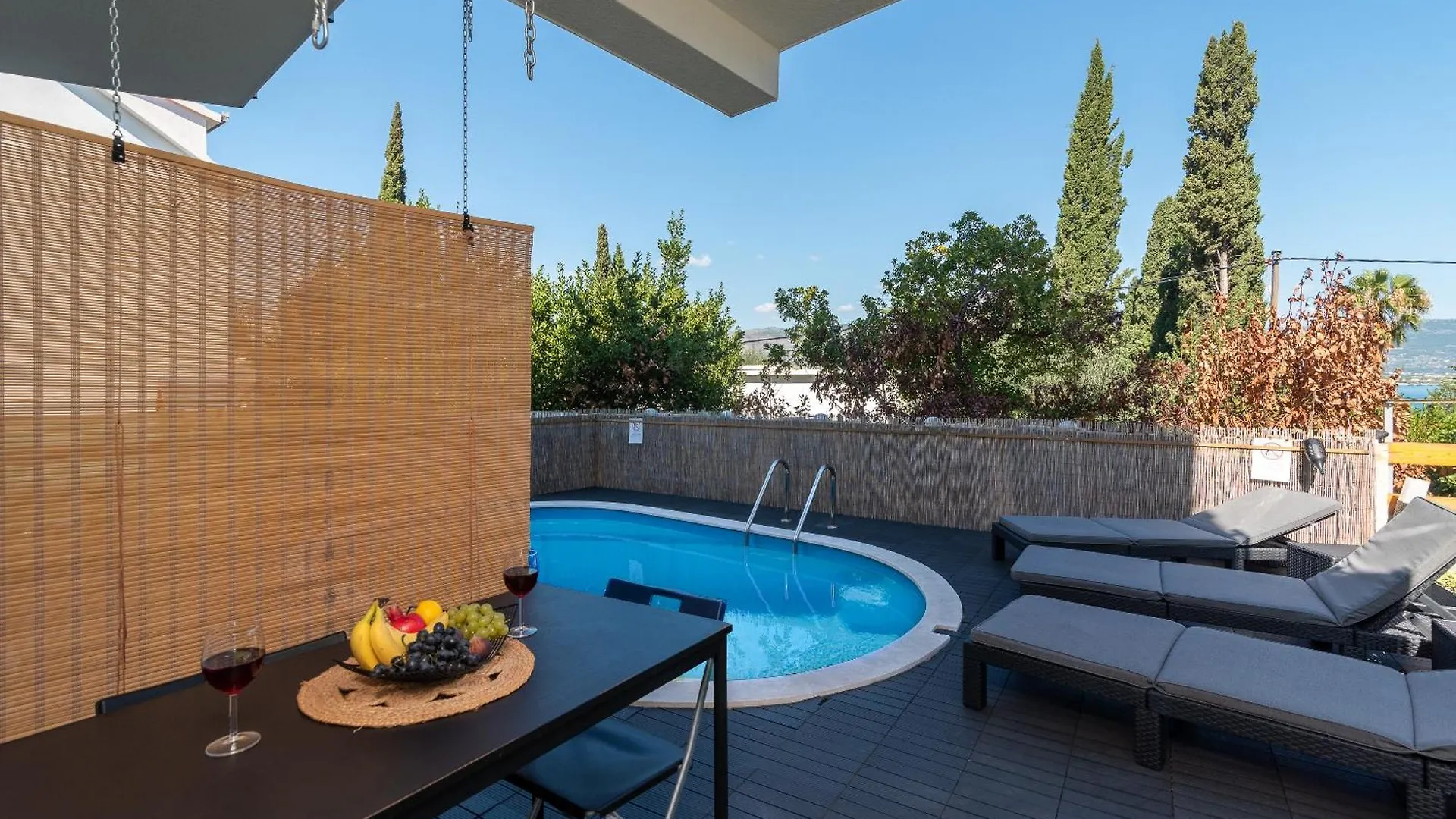 Apartments Lotus Trogir 0*,